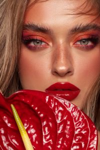 Antes y después en el retoque beauty: cómo transformar un retrato sin perder naturalidad